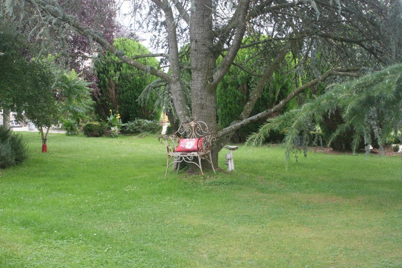 Les Sapins Appartement Beaumesnil  Buitenkant foto